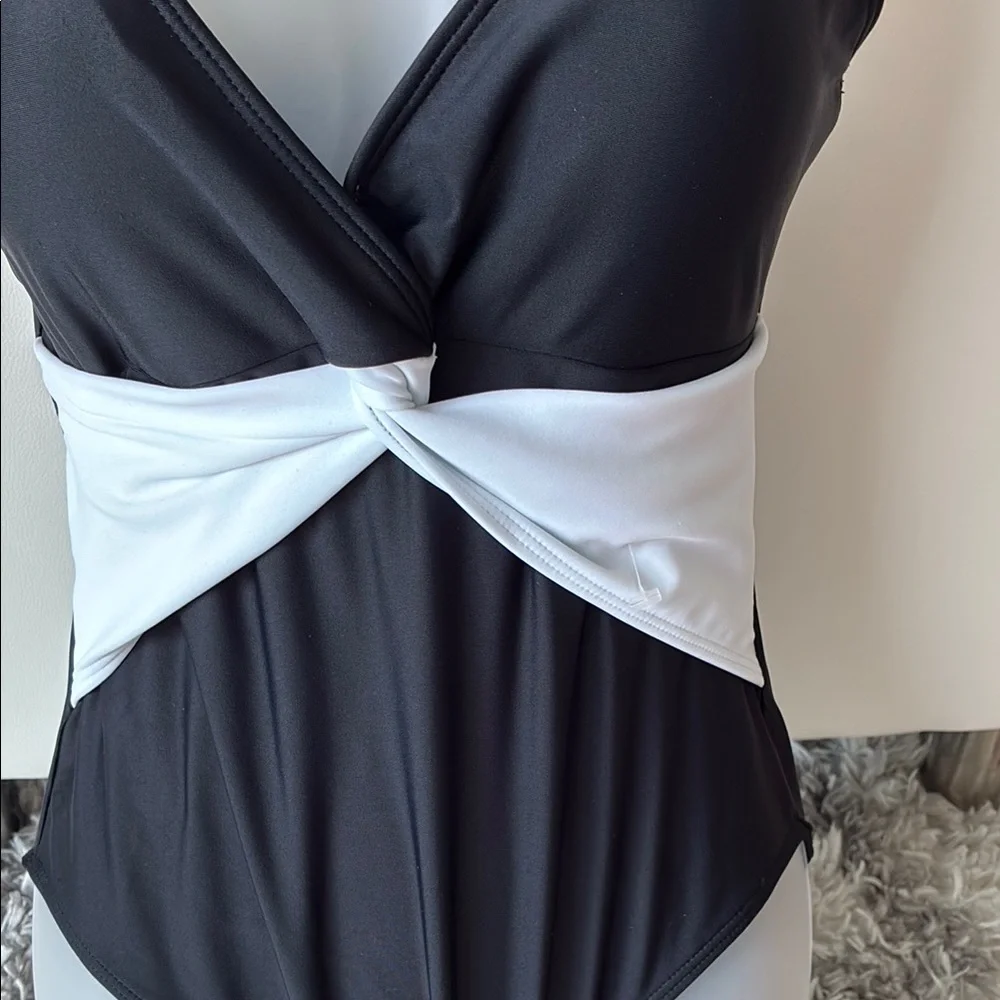 Black and White Swimsuit - Picture 2 of 5